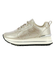 Aggiungi un tocco di luce e stile urban al tuo guardaroba con le sneakers Solo Soprani della linea Premium Logo.
