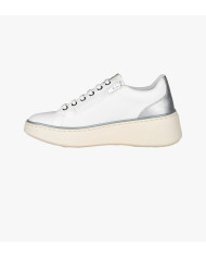 Sneakers dalla linea elegante GEOX D SUNNETTY A D55YHA oro e bianche con cerniera laterale e lacci 
