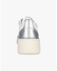 Sneakers dalla linea elegante GEOX D SUNNETTY A D55YHA oro e bianche con cerniera laterale e lacci 
