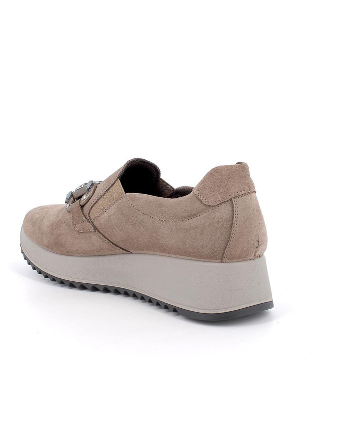 Enval Soft Mocassino Slip on donna con zeppa in camoscio fango 
