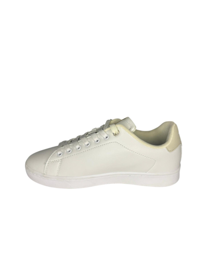 Umbro Farrel LTX - Minimal Style, Maximum Impact 
